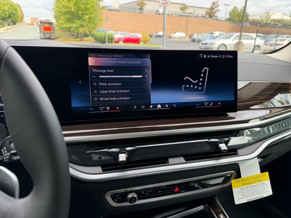 New 2027 BMW X7 xDrive40i w/ Executive Package AWD/4WD image 35