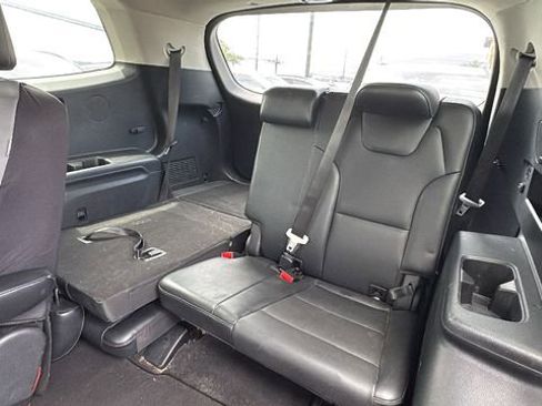 Used 2022 Kia Telluride S image 12