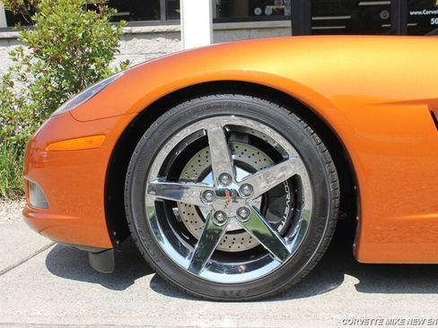 Used 2007 Chevrolet Corvette Convertible w/ Preferred Equipment Group RWD image 12