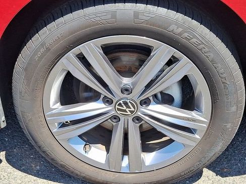 Used 2023 Volkswagen Jetta SE FWD image 9