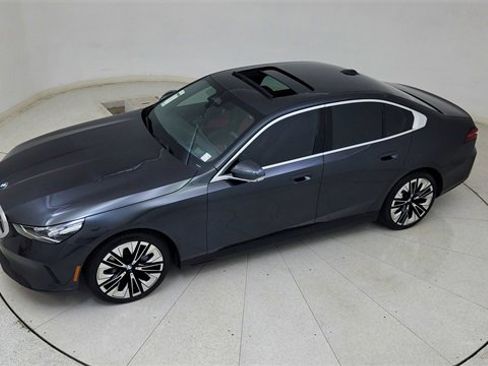 Used 2026 BMW 540i xDrive image 81