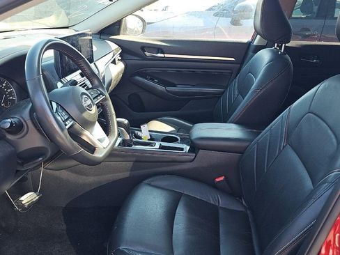 Used 2023 Nissan Altima 2.5 SR w/ SR Premium Package FWD image 6