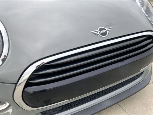 Used 2021 MINI Cooper 4-Door Hardtop image 29