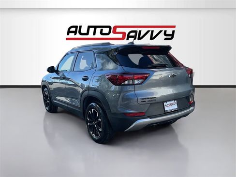 Used 2022 Chevrolet TrailBlazer LT w/ LPO, Blackout Package image 5