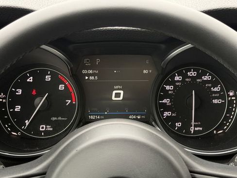 Used 2018 Alfa Romeo Stelvio Sport w/ Quick Order Package 22J Sport image 16