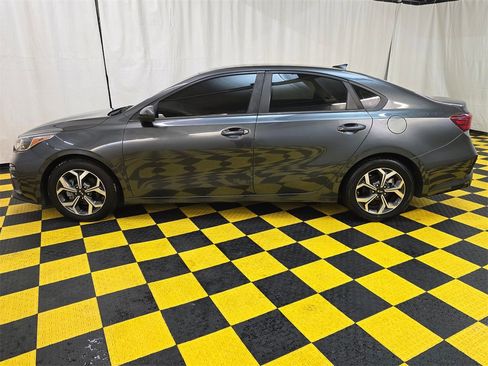 Used 2019 Kia Forte LXS image 7