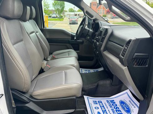 Used 2018 Ford F550 4x4 Regular Cab Super Duty image 7