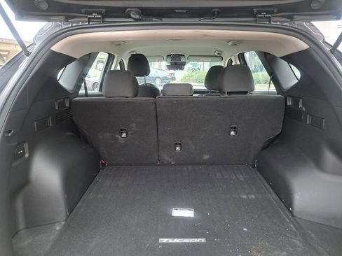 Used 2024 Hyundai Tucson SE image 27