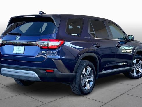 Used 2025 Honda Pilot EX-L image 12