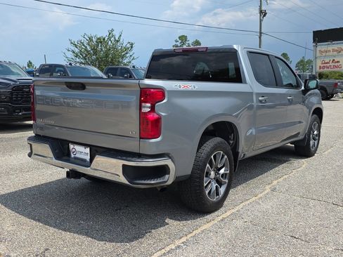 Used 2025 Chevrolet Silverado 1500 LT AWD/4WD image 6