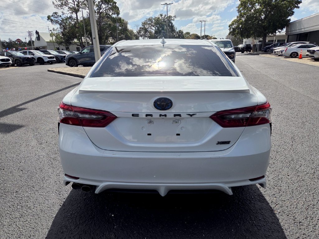Used 2024 Toyota Camry XSE FWD image 11