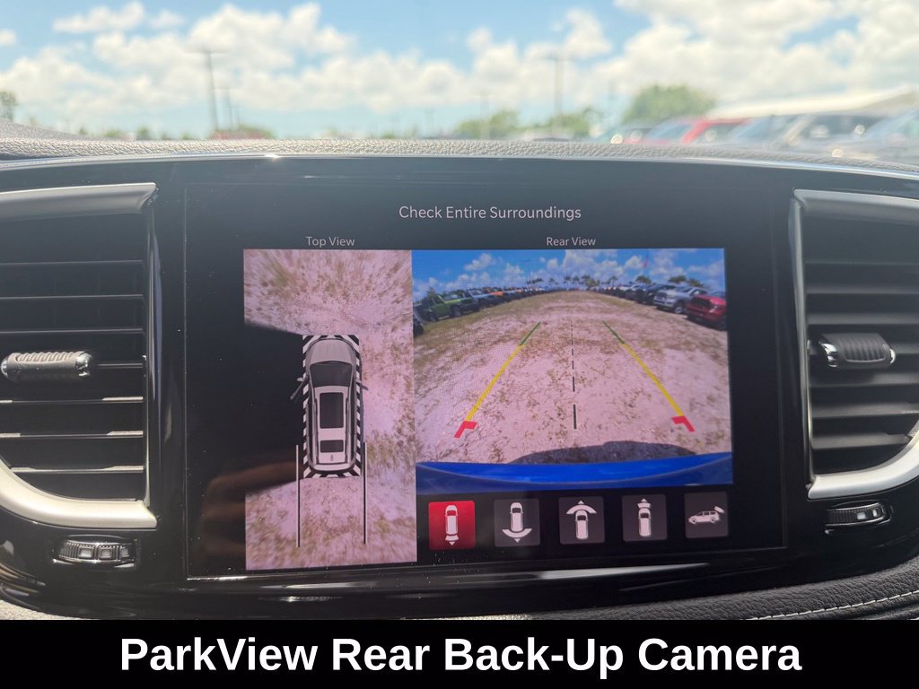 New 2027 Chrysler Pacifica Select w/ Family Tech Group FWD image 16