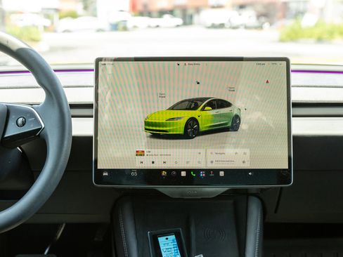 Used 2024 Tesla Model 3 Standard Range RWD image 23