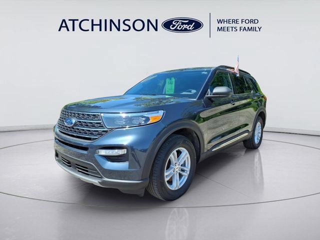 Certified 2023 Ford Explorer XLT w/ Equipment Group 202A AWD/4WD image 1