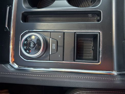 Used 2024 Ford Expedition Max XLT image 20