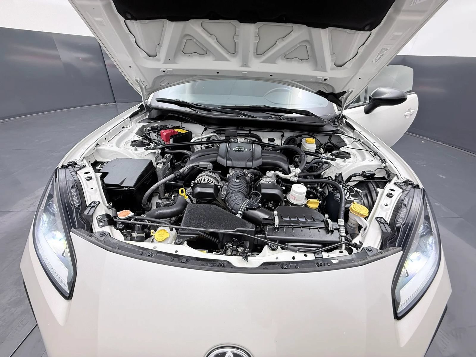 Used 2023 Toyota GR86 RWD image 27
