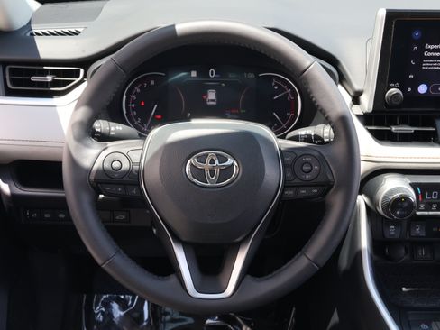 Used 2025 Toyota RAV4 XLE Premium w/ Weather Package FWD image 17