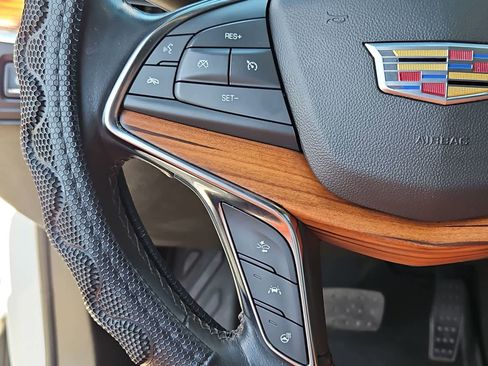 Used 2023 Cadillac XT5 Premium Luxury image 24