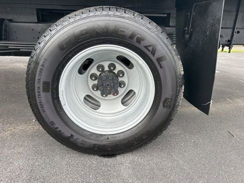 New 2025 Chevrolet Express 3500 w/ Power Convenience Package image 32