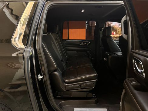 Used 2021 GMC Yukon XL SLT AWD/4WD image 24