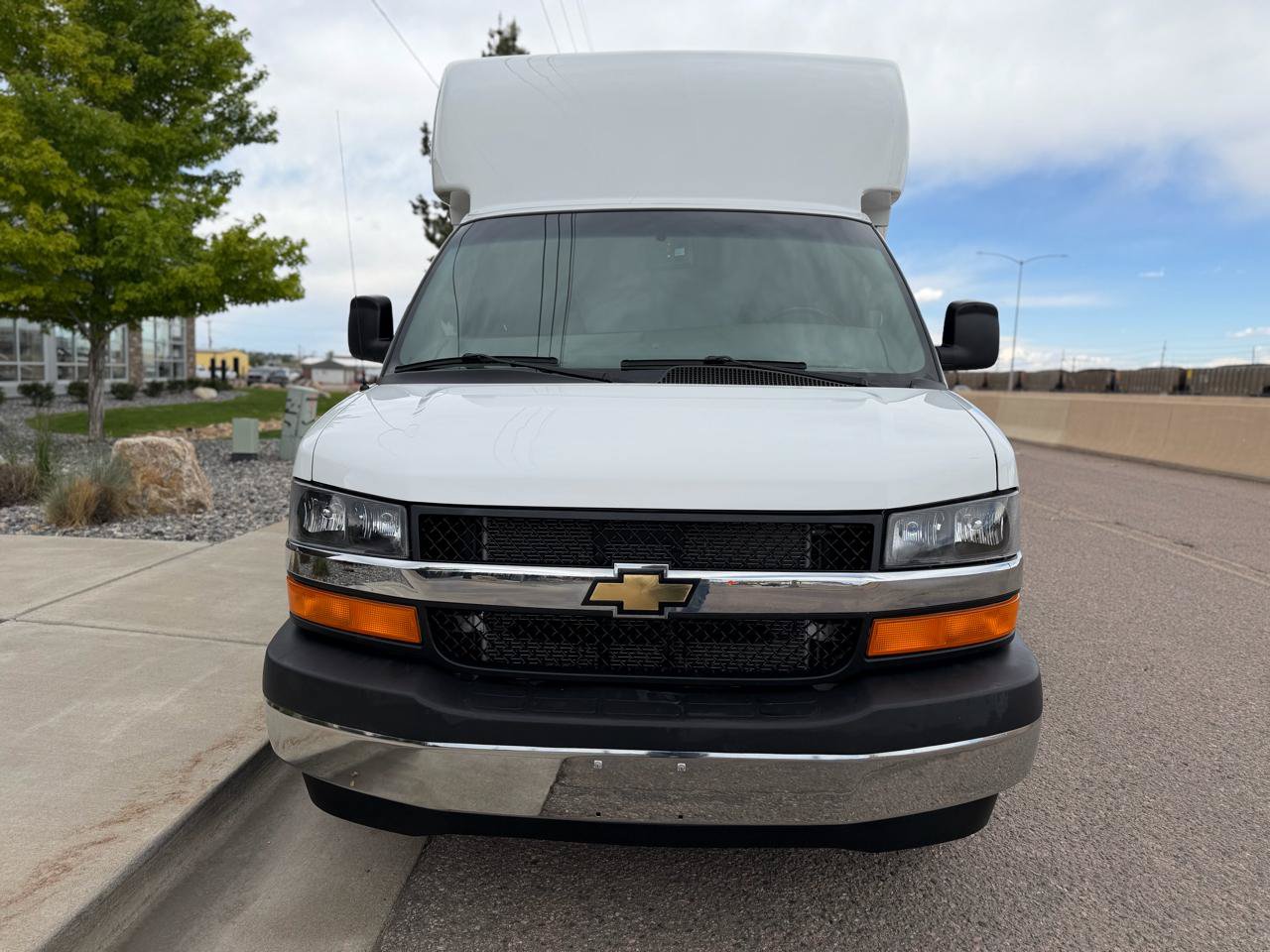 Used 2019 Chevrolet Express 3500 w/ Power Convenience Package RWD image 8