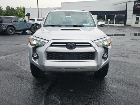Used 2024 Toyota 4Runner TRD Off-Road Premium w/ Off Road Premium Plus Package AWD/4WD image 2