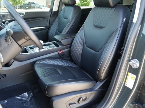 Used 2024 Ford Edge Titanium AWD/4WD image 16