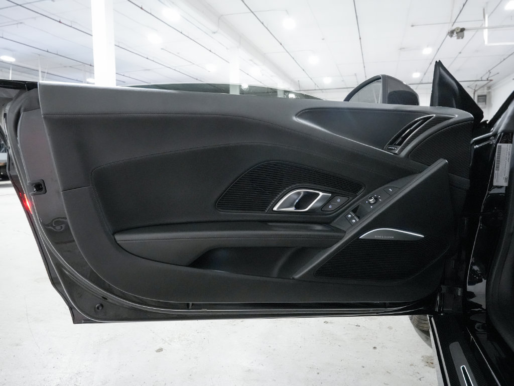 Used 2017 Audi R8 V10 plus AWD/4WD image 27