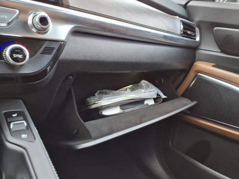 Used 2021 Kia Telluride SX w/ SX Prestige Package image 30