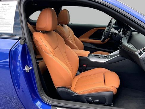 Used 2025 BMW M240i Coupe RWD image 9