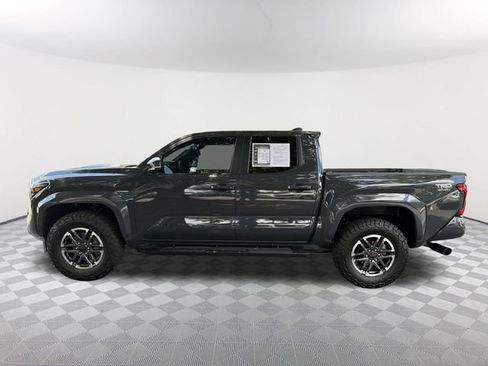 Used 2024 Toyota Tacoma TRD Sport w/ TRD Sport Upgrade Package RWD image 8