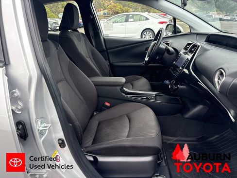 Certified 2020 Toyota Prius Prime LE FWD image 29
