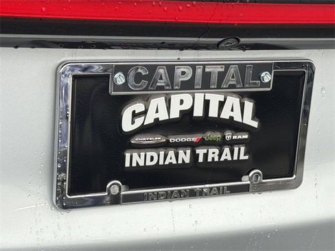 Used 2024 Chrysler Pacifica Touring-L image 40