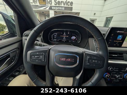 Used 2022 GMC Yukon AT4 w/ Technology Package AWD/4WD image 15