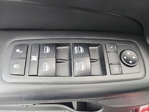 Certified 2018 Jeep Grand Cherokee Limited AWD/4WD image 24