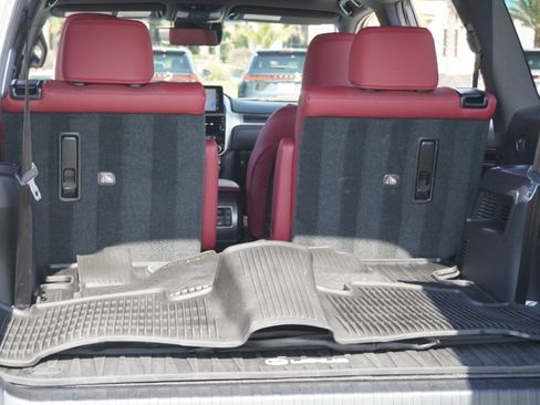 Certified 2022 Lexus GX 460 Premium w/ Accessory Package image 34