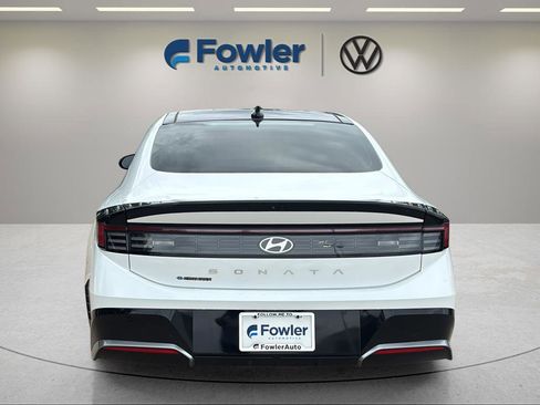 Used 2025 Hyundai Sonata SEL FWD image 6