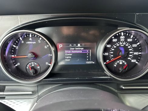 Used 2024 Kia Carnival LX image 19