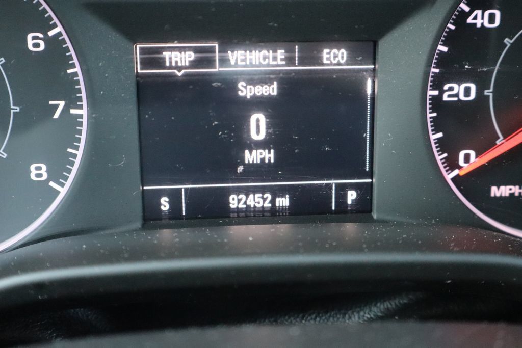 Used 2018 GMC Acadia SLE w/ Driver Alert Package I AWD/4WD image 3