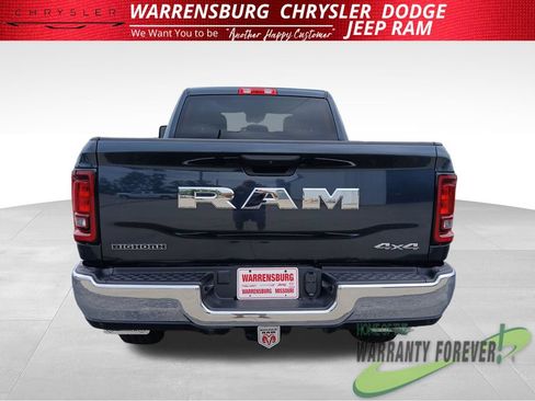New 2026 RAM 2500 Big Horn AWD/4WD image 5