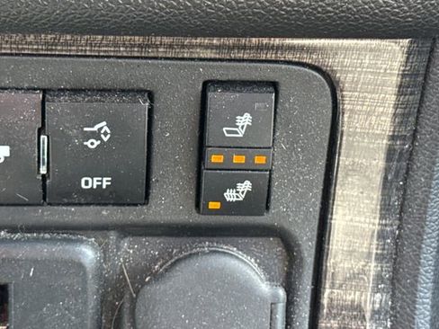 Used 2016 GMC Acadia SLT w/ Open Road Package AWD/4WD image 31