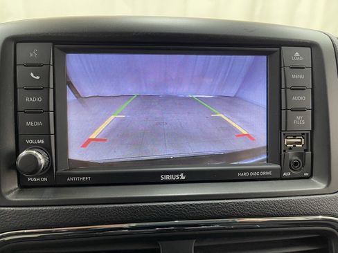 Used 2019 Dodge Grand Caravan SE w/ UConnect Hands-Free Group image 26