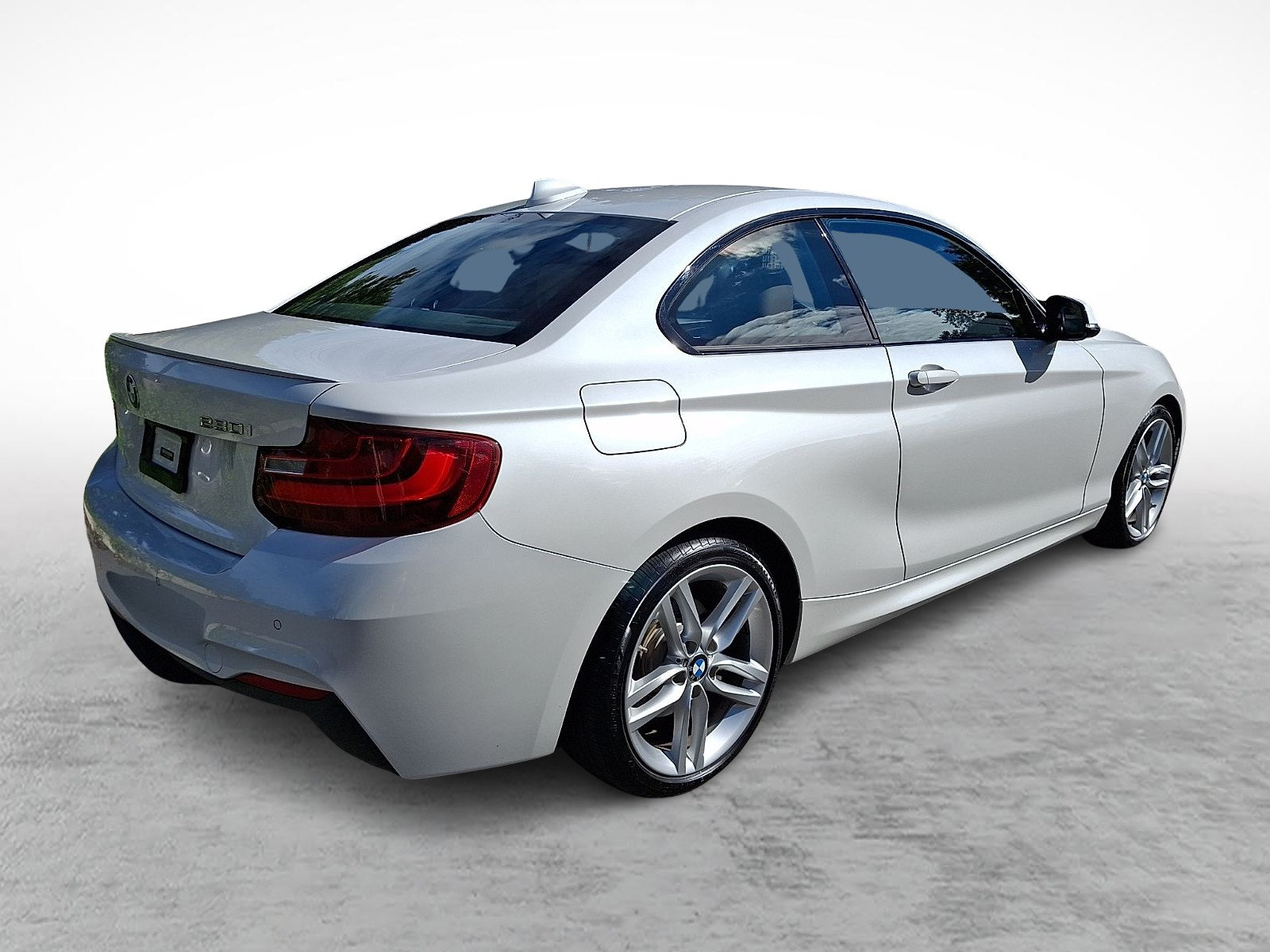 Used 2017 BMW 230i xDrive Coupe AWD/4WD image 6