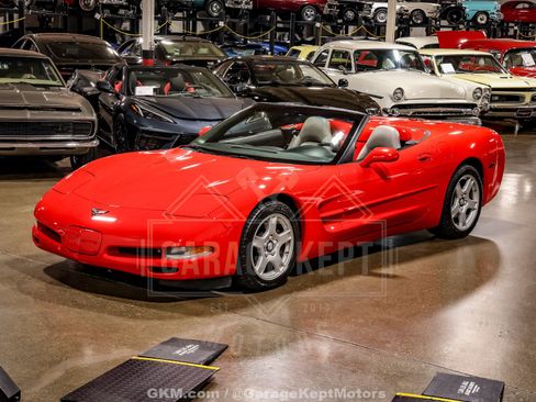 Used 1999 Chevrolet Corvette Convertible w/ Memory Pkg RWD image 40