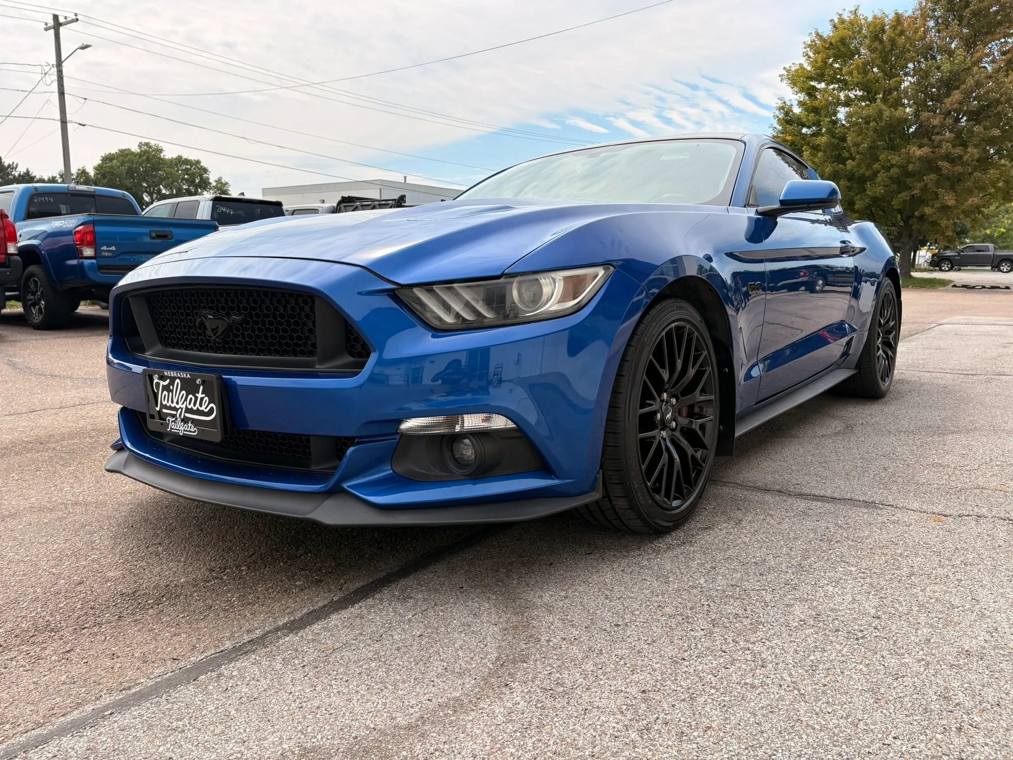 Used 2017 Ford Mustang GT Premium w/ GT Performance Package RWD image 4