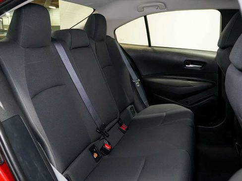 Used 2021 Toyota Corolla LE FWD image 18