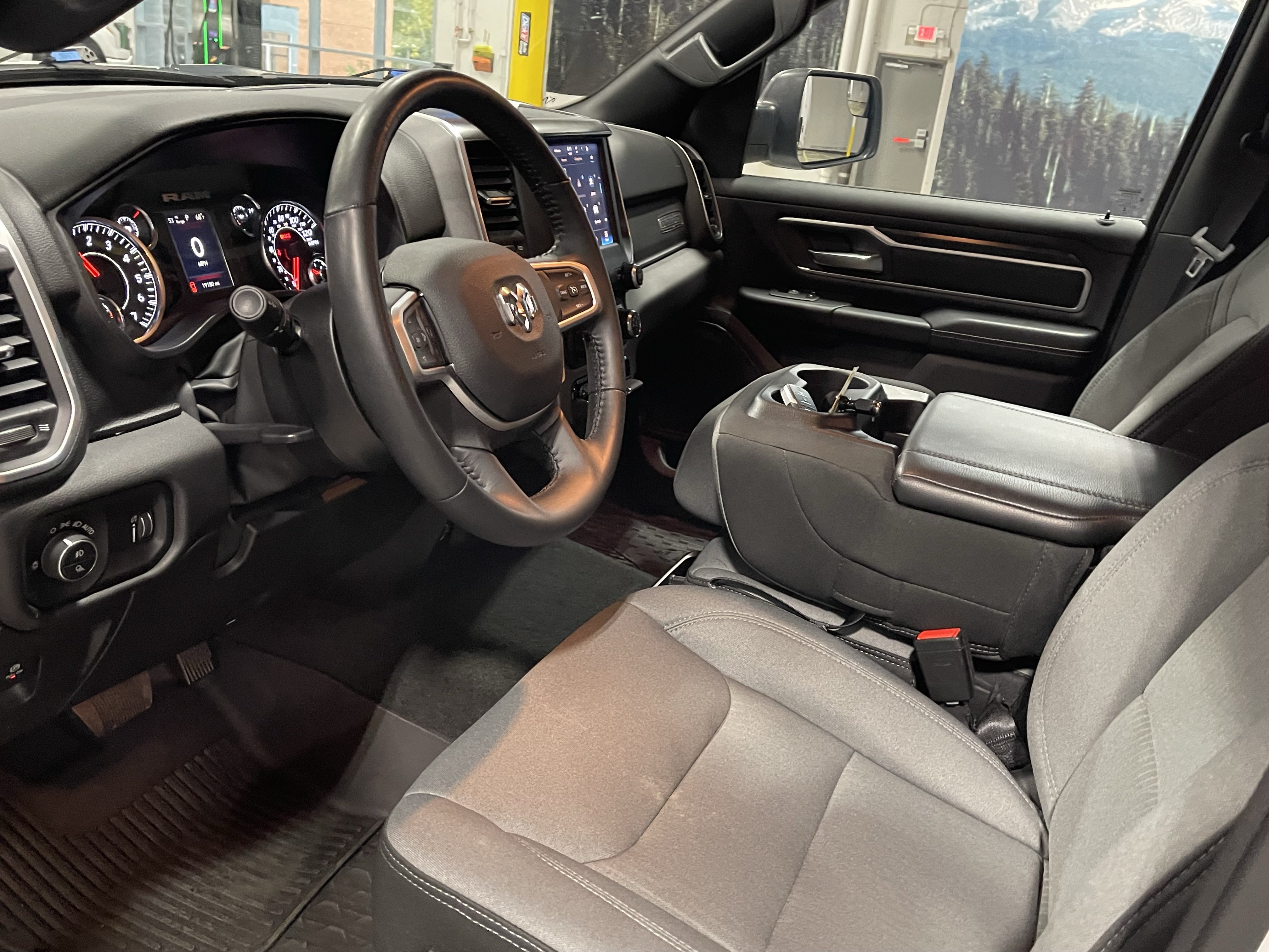 Used 2023 RAM 1500 Big Horn AWD/4WD image 11