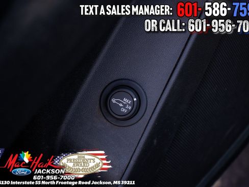 Used 2019 Chevrolet Equinox LT w/ Driver Convenience Package image 10