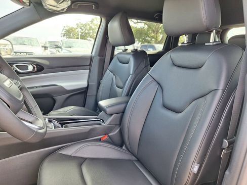 New 2026 Jeep Compass Limited image 13