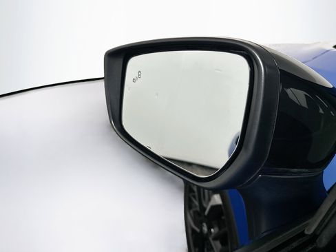 Used 2024 Nissan Versa SR image 16